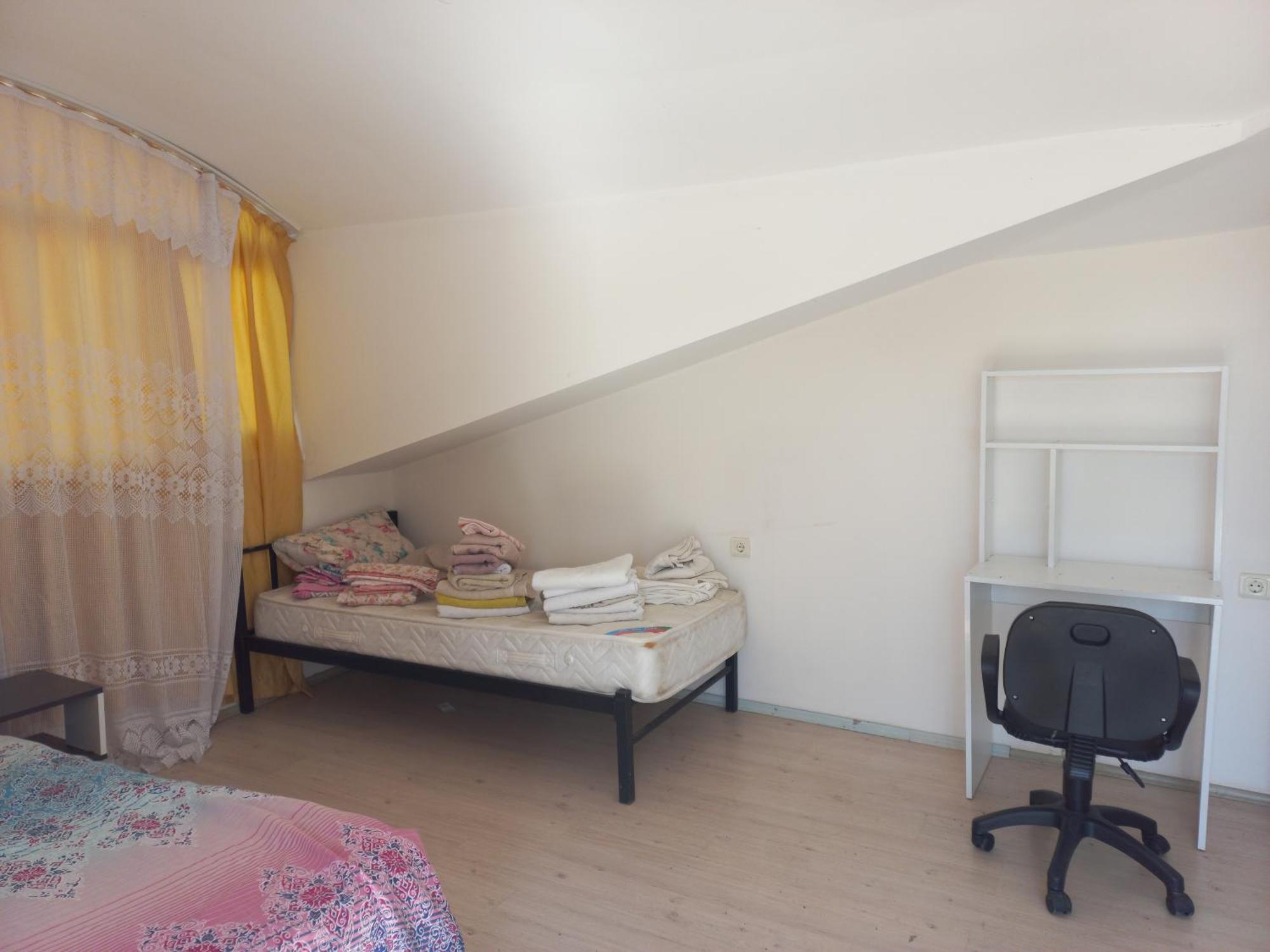 Comfort - Whole Appartments - Shared Kitchen - Airport Shuttle Bookable