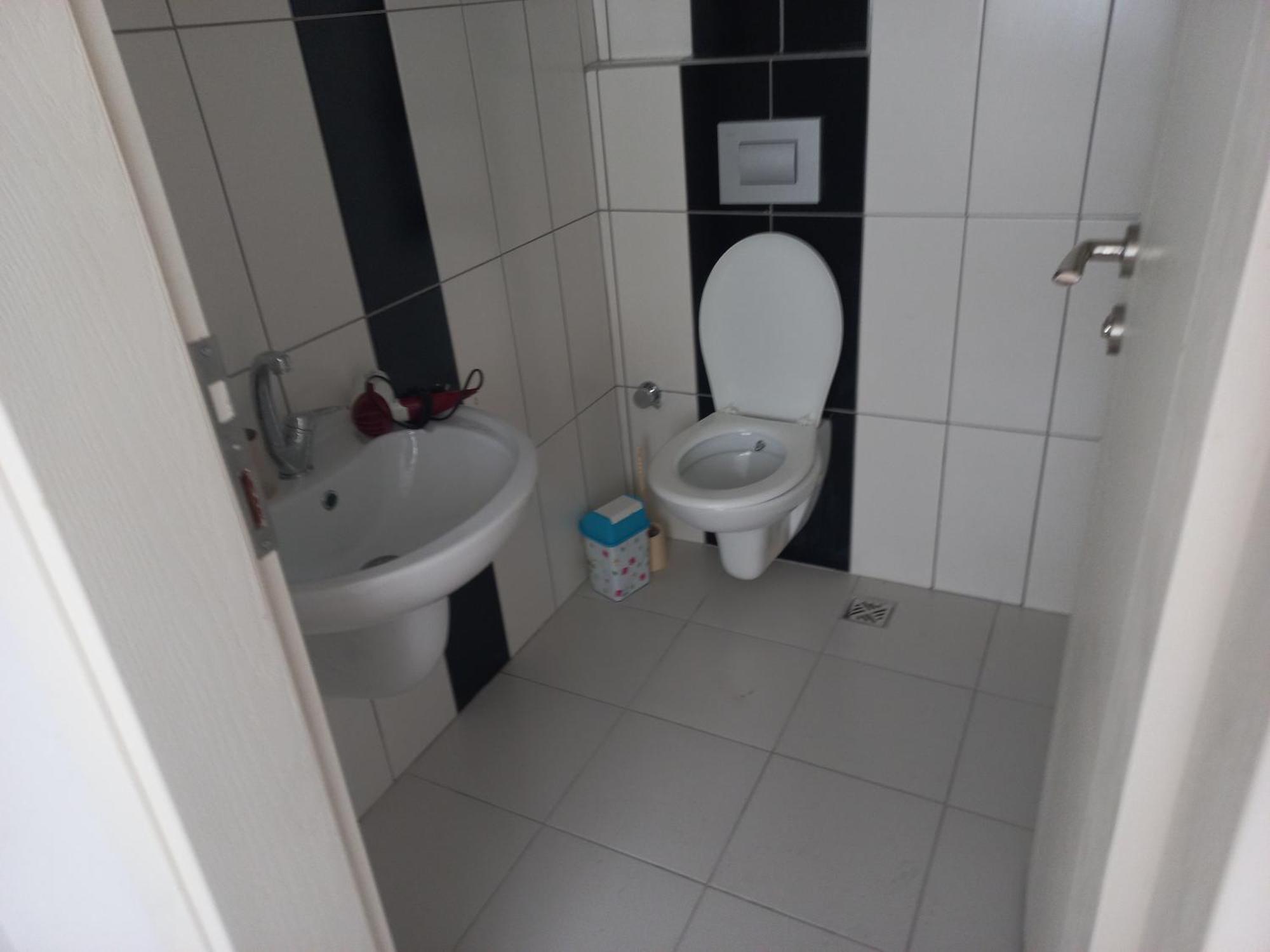 Comfort - Whole Appartments - Shared Kitchen - Airport Shuttle Bookable